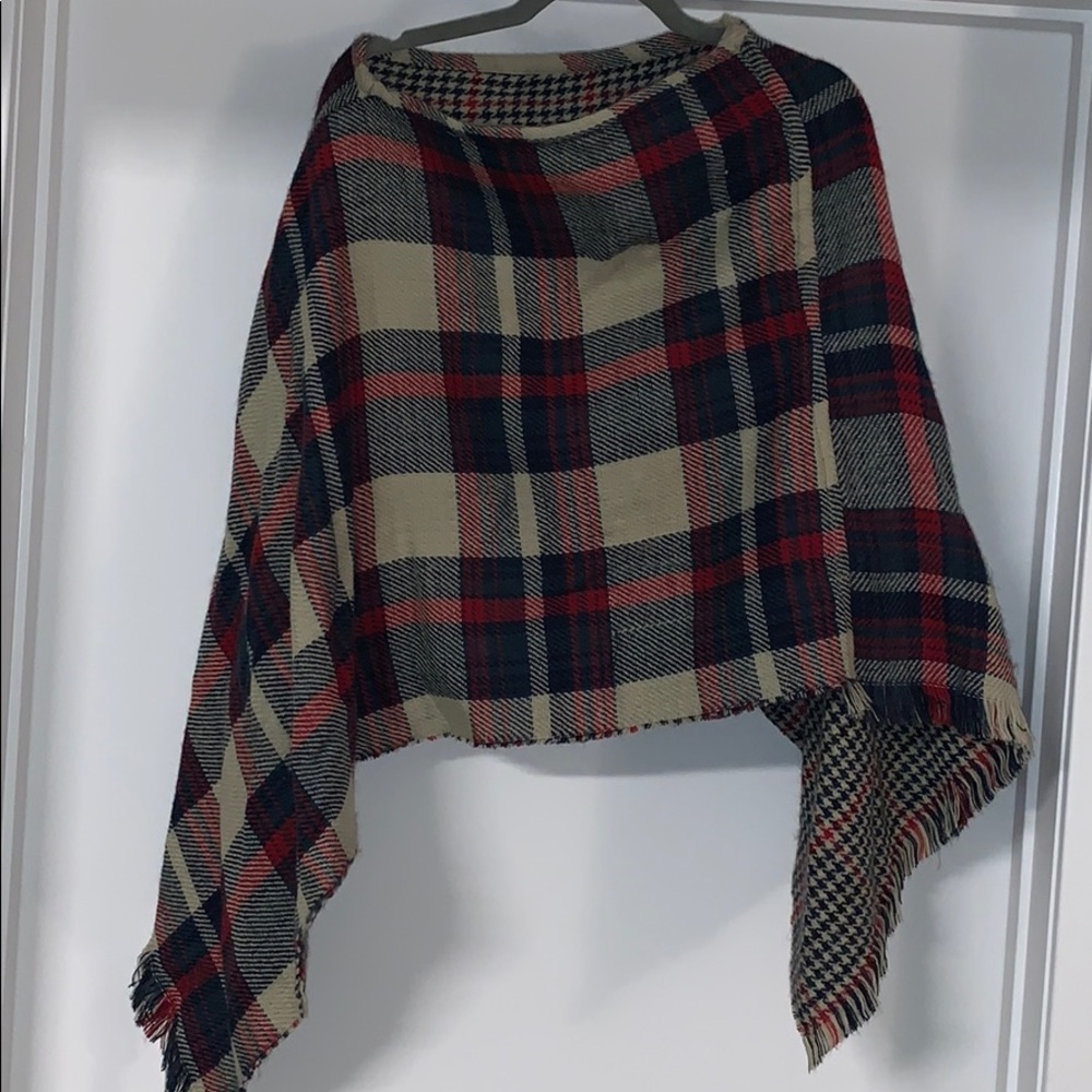 NEVER WORN Reversible Plaid shaw